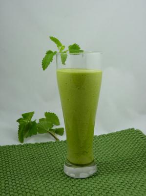 Raw Food Recipe: Cantaloupe Delight Smoothie