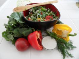 Raw Food Recipe: Radish Greens Salad