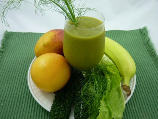 Raw Food Recipe: Grapefruit Banana Mango Smoothie