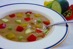 Raw Food Recipe: Summer Vegetable Confetti Soup
