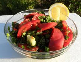 Raw Food Recipe: Radish Greens Salad