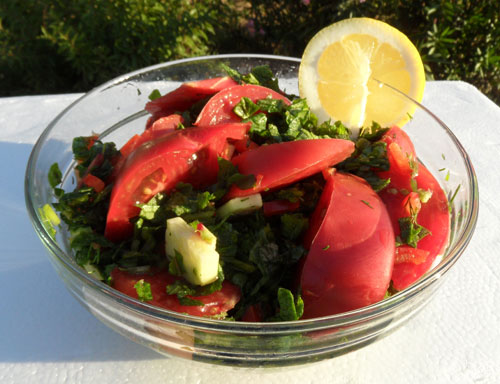 Raw Food Recipe: Radish Greens Salad