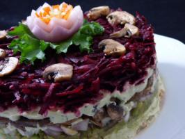 Raw Food Recipe: Russian-Style Layered Mushroom Salad