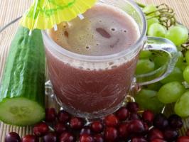 Raw Food Recipe: Cleansing Cranberry Juice