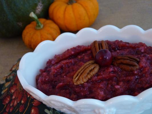 Raw Food Recipe: Cranberry Pear Pecan Sauce