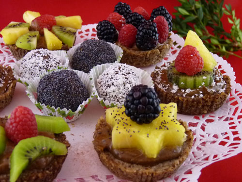 Raw Food Recipe: Holiday Fruit Tartelettes