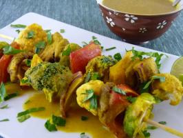 Raw Food Recipe: Veggie Kebabs in Pineapple Spice Marinade
