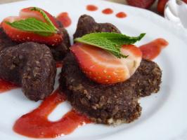 Raw Food Recipe: Coconut Walnut Hearts with Strawberry Sauce