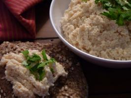 Raw Food Recipe: Sprouted Chickpea Spread