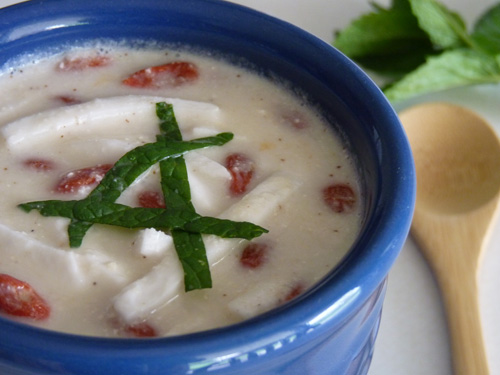 Raw Food Recipe: Asian Soup with Goji and Mint