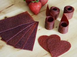 Raw Food Recipe: Strawberry Fields Fruit Leather