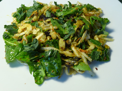 Raw Food Recipe: Greens and Cabbage Salad
