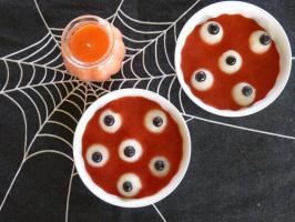 Raw Food Recipe: Eyes Surprise Halloween Treat