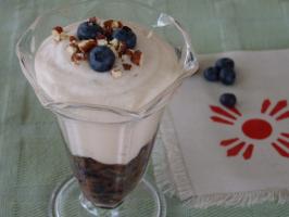 Raw Food Recipe: Fruit-on-the-Bottom Blueberry Yogurt