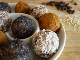 Raw Food Recipe: Sweet Sesame Treats